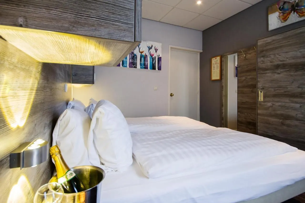 Grand Hotel Monopole Valkenburg aan de Geul 3*,  Netherlands